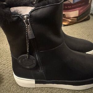 J SLIDE WATERPROOF BOOTS